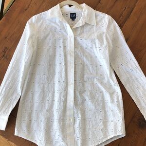 NWT GAP White Eyelet Long-Sleeve Shirt size XS